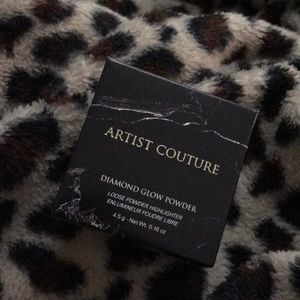 Artist Couture Diamond Glow Powder